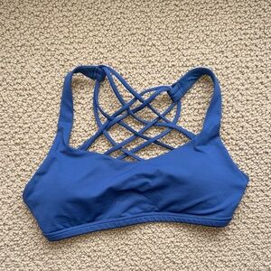 Lululemon Free to be Wild bra Size 4